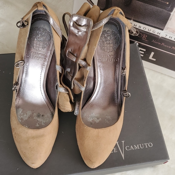 Vince Camuto Heels - Picture 7 of 8